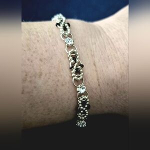 Beautiful Dainty Sterling Silver Bracelette 7"